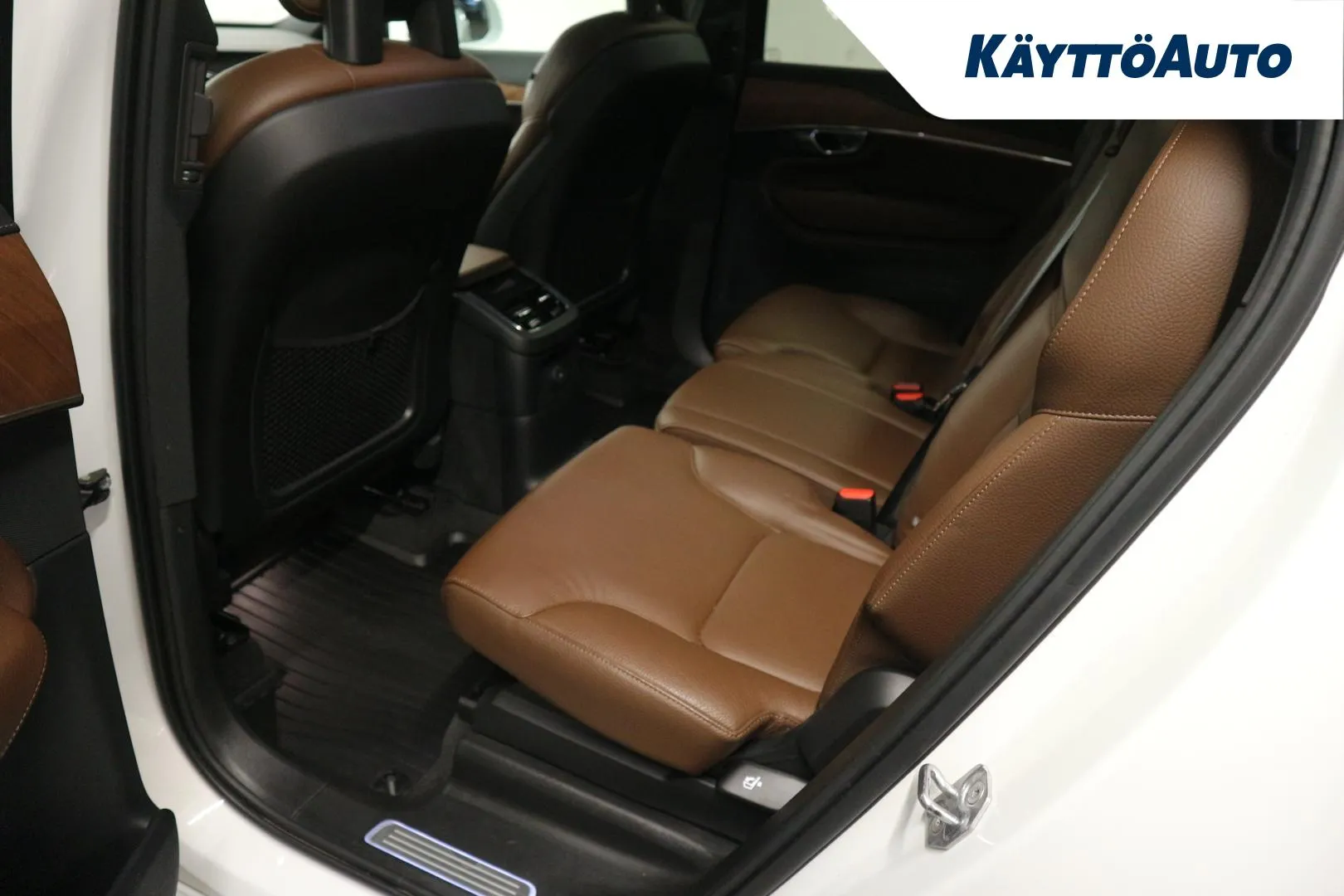 VOLVO XC90 MYX-440 carousel image