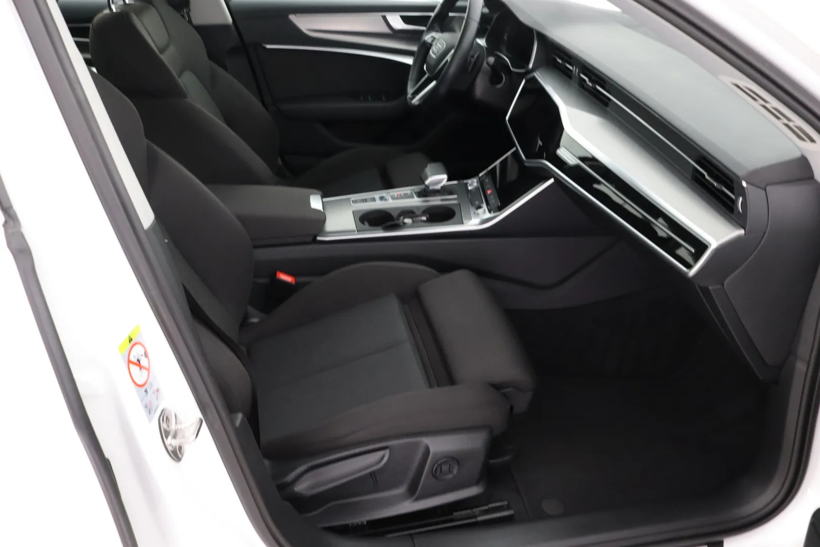 AUDI A6 ZMX-292 carousel image