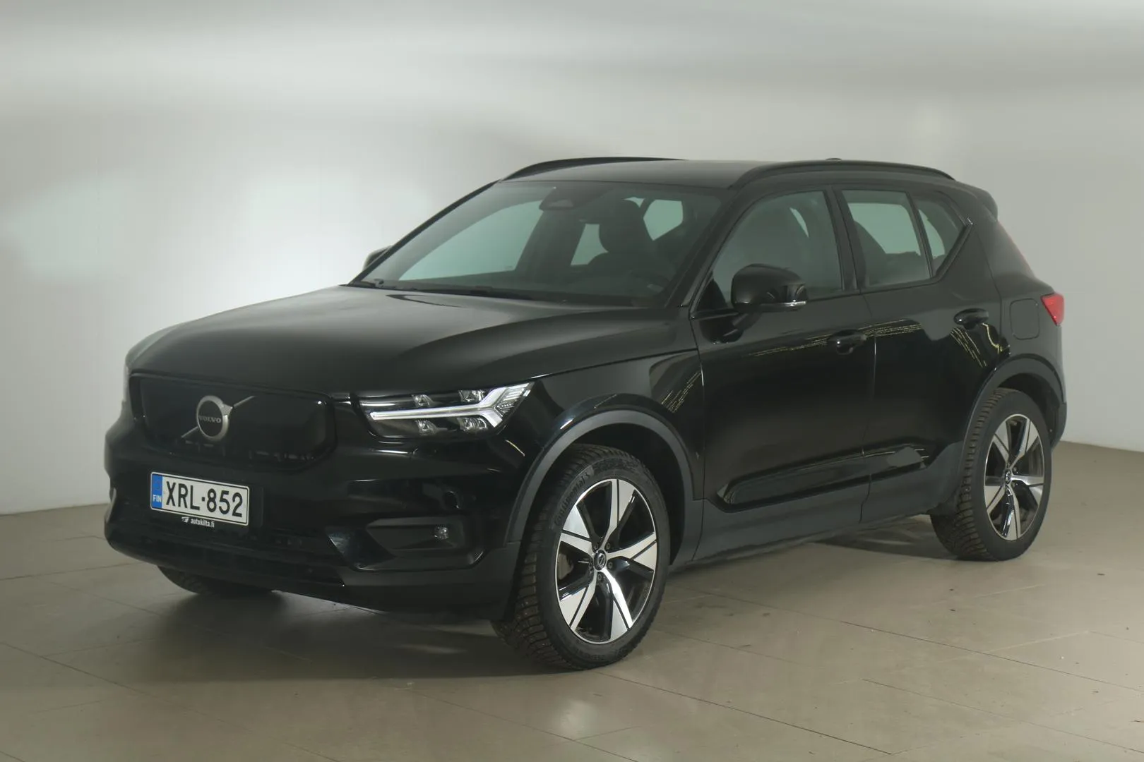 VOLVO XC40 XRL-852 carousel image