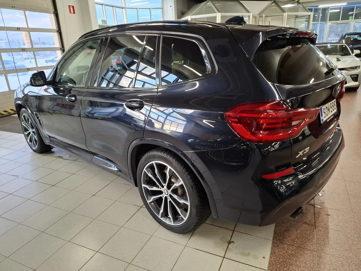 BMW X3 SON-588 carousel image