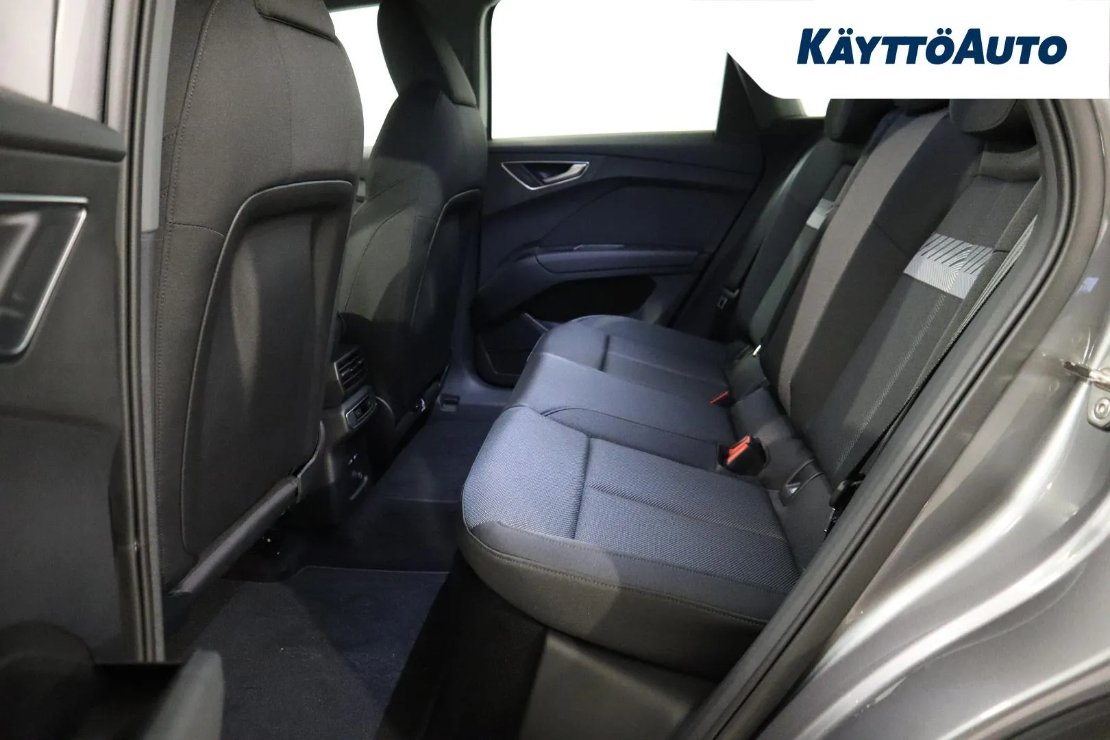 Audi Q4 e-tron KXJ-561 carousel image