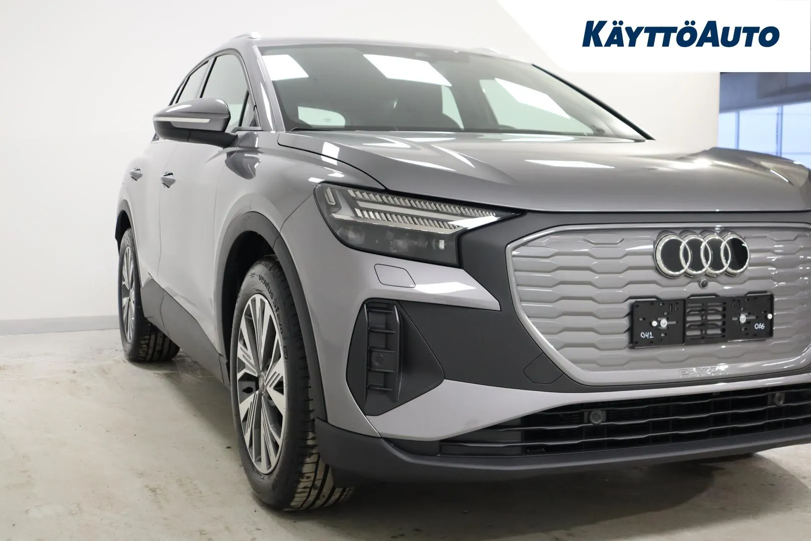 Audi Q4 e-tron KXJ-561 carousel image