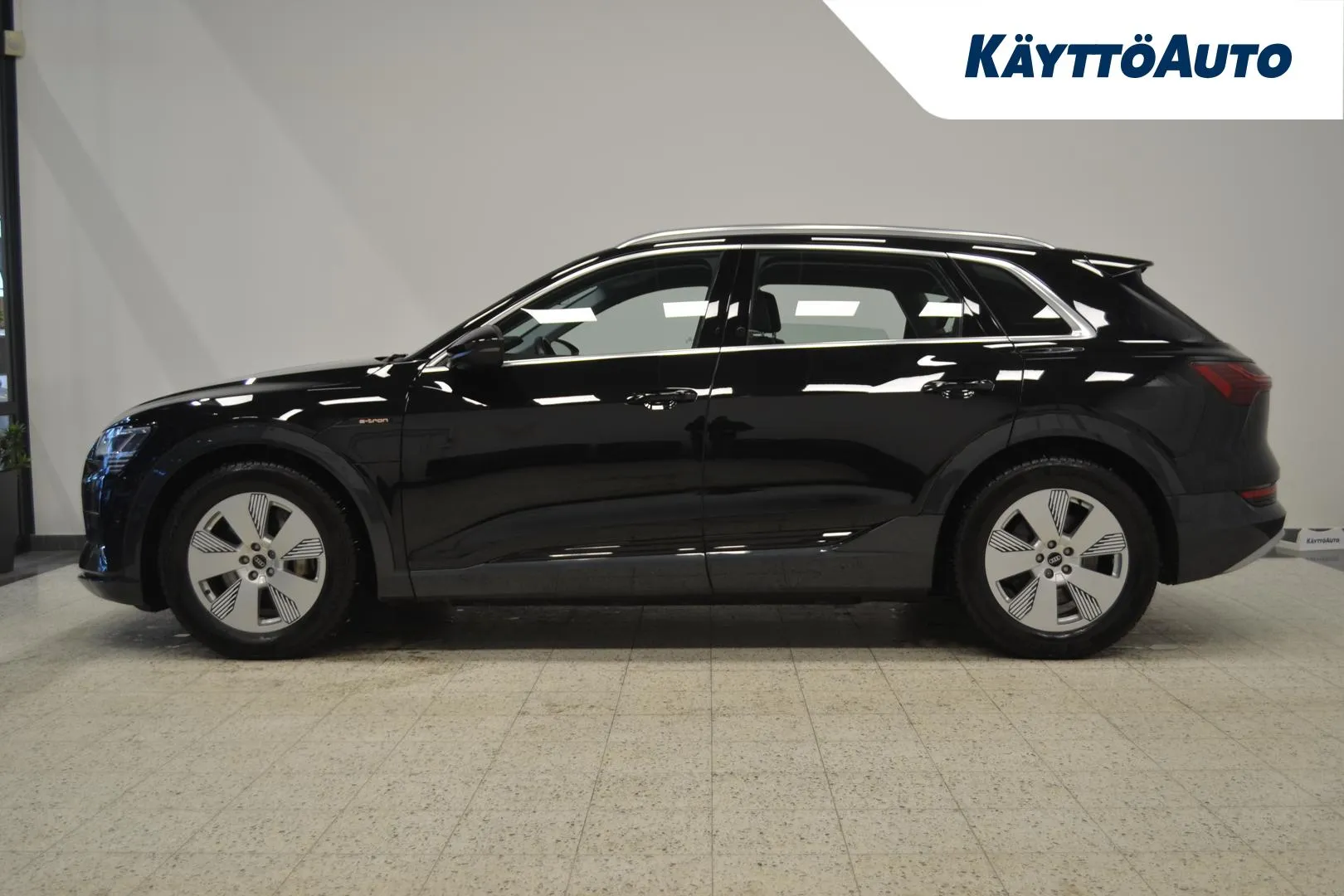 AUDI e-tron LTE-740 carousel image