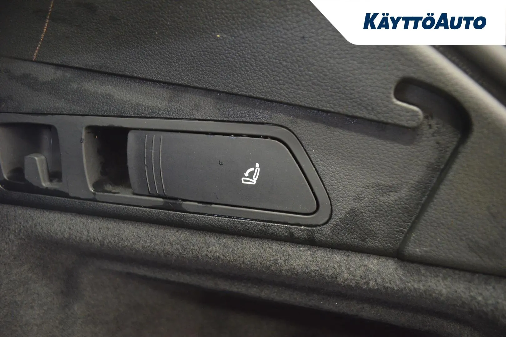 AUDI e-tron LTE-740 carousel image