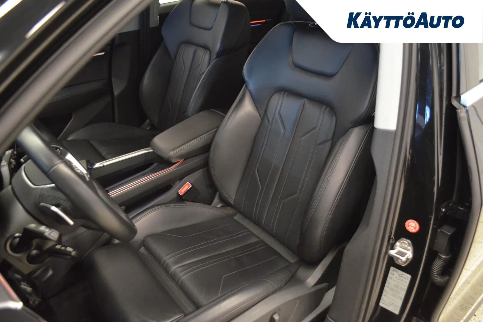 AUDI e-tron LTE-740 carousel image