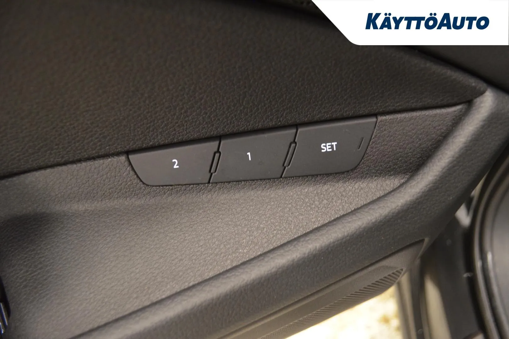 AUDI e-tron LTE-740 carousel image