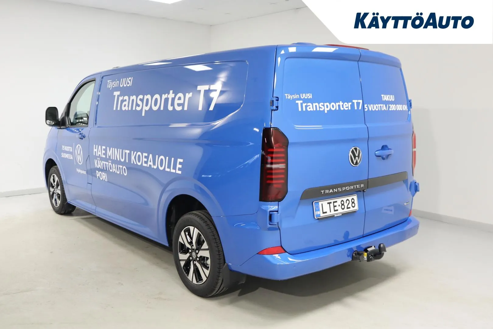 Volkswagen Transporter LTE-828 carousel image