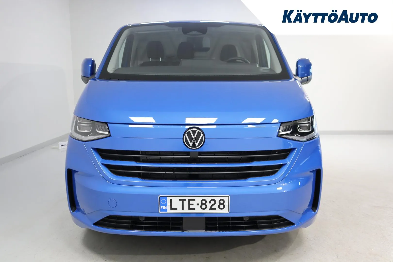 Volkswagen Transporter LTE-828 carousel image
