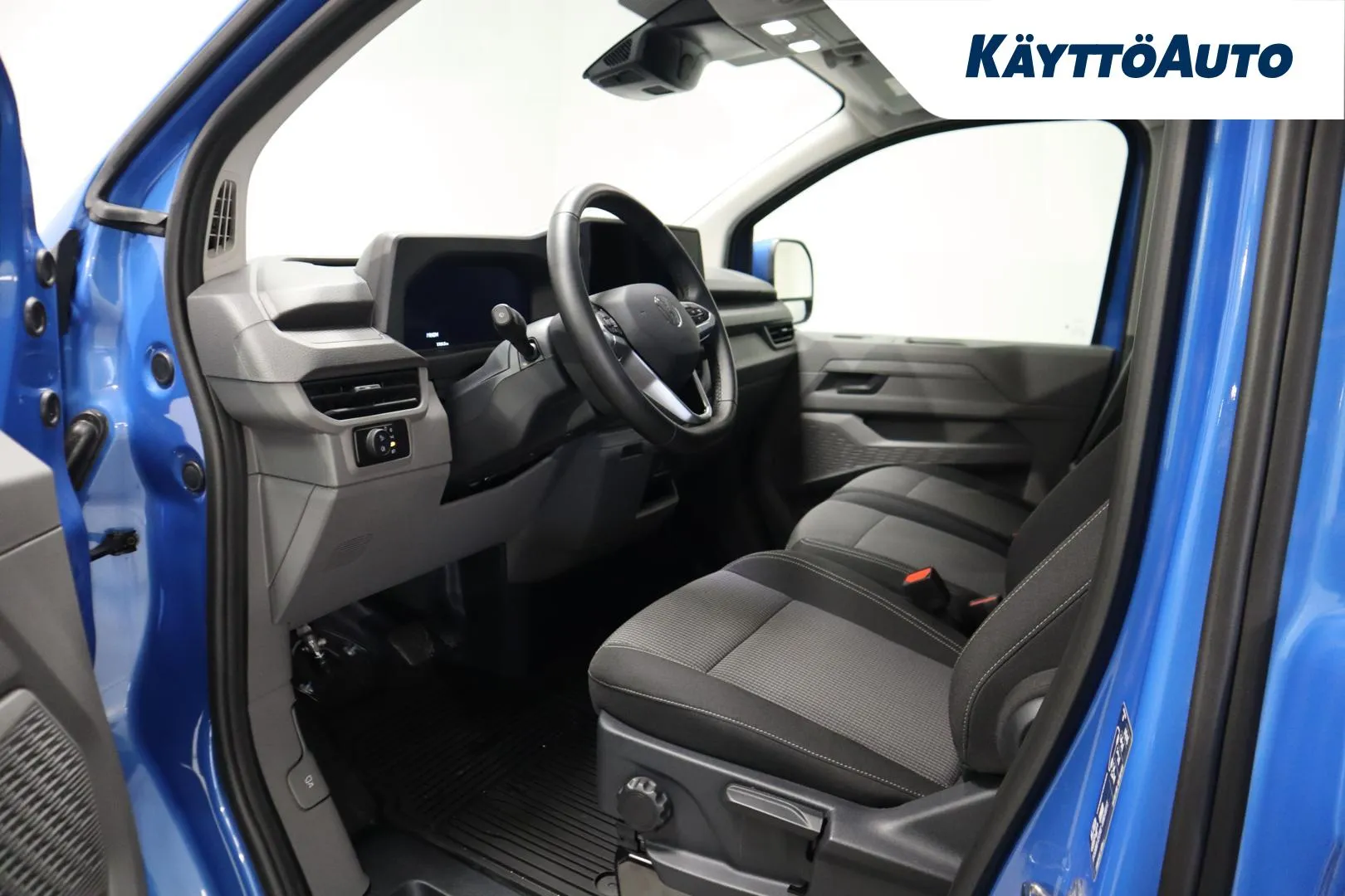 Volkswagen Transporter LTE-828 carousel image