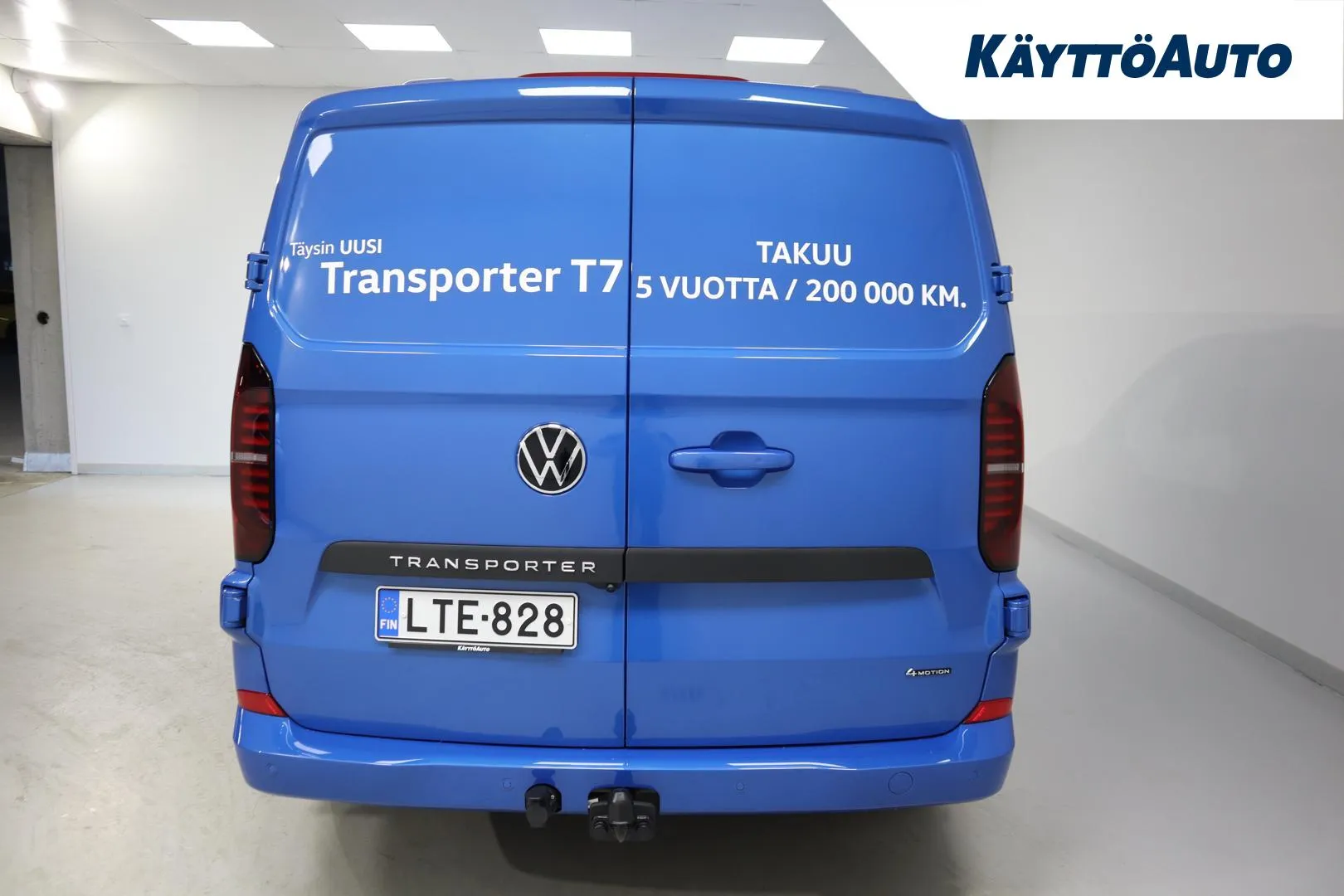 Volkswagen Transporter LTE-828 carousel image