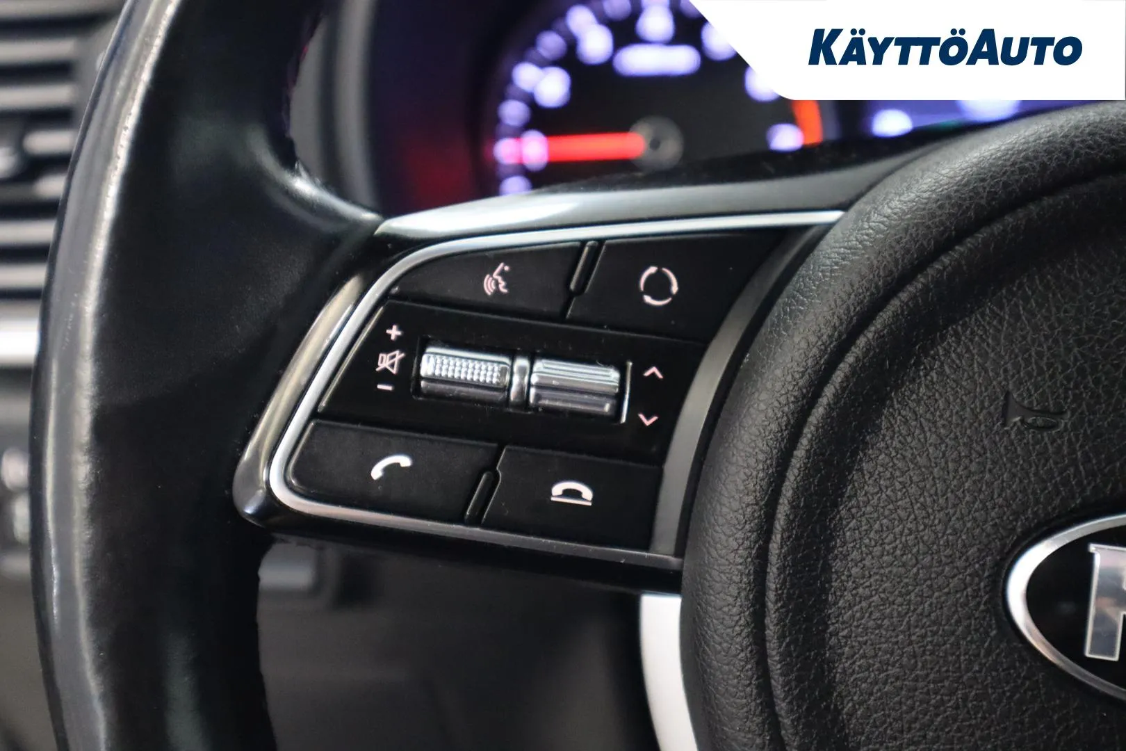 KIA Sportage CMU-862 carousel image