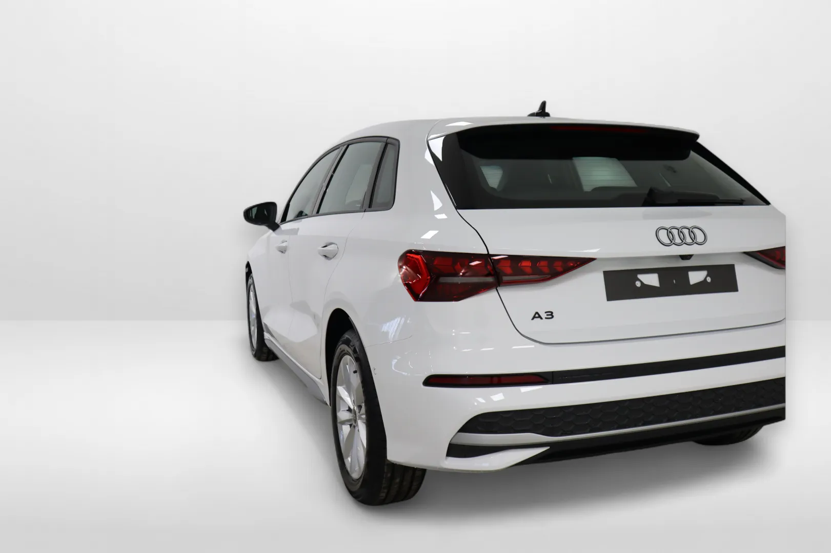 Audi A3 LTH-142 carousel image