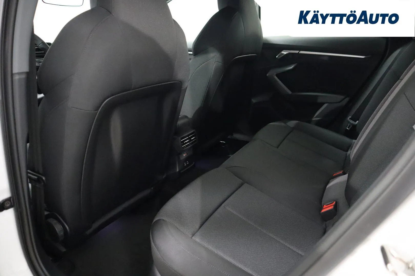 Audi A3 LTH-142 carousel image