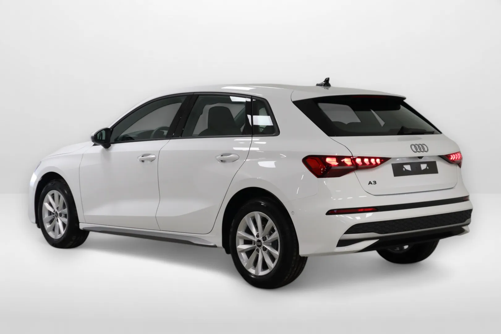 Audi A3 LTH-142 carousel image