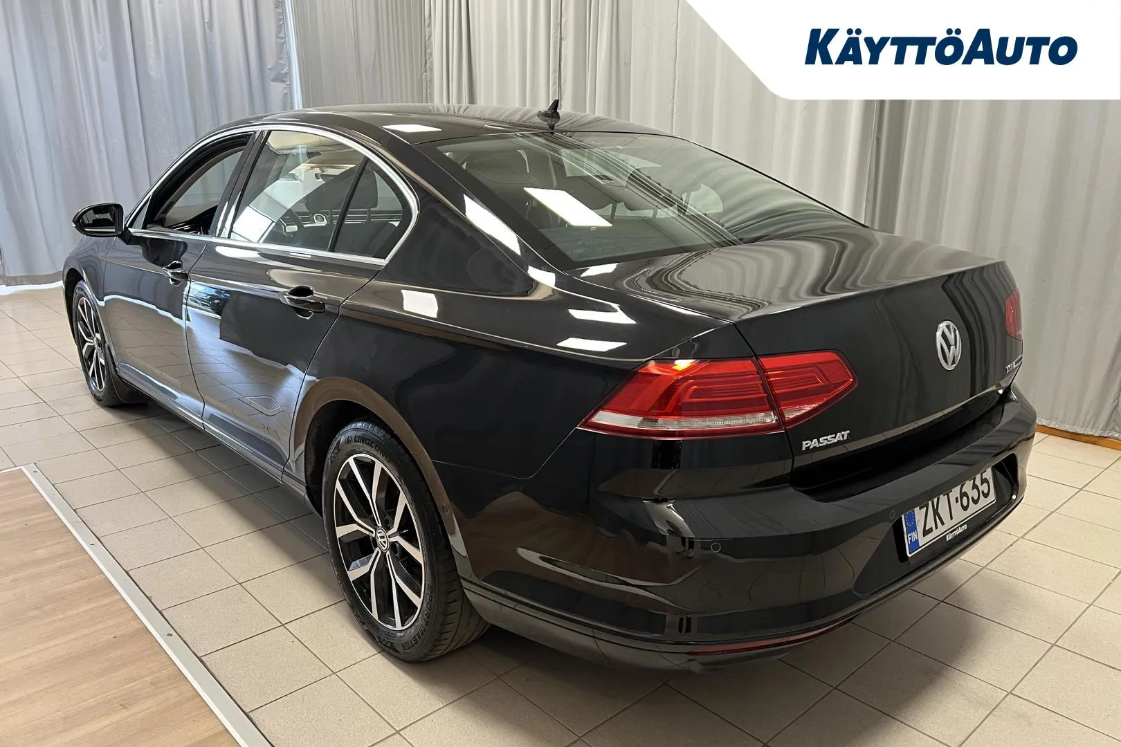 VOLKSWAGEN Passat ZKT-635 carousel image