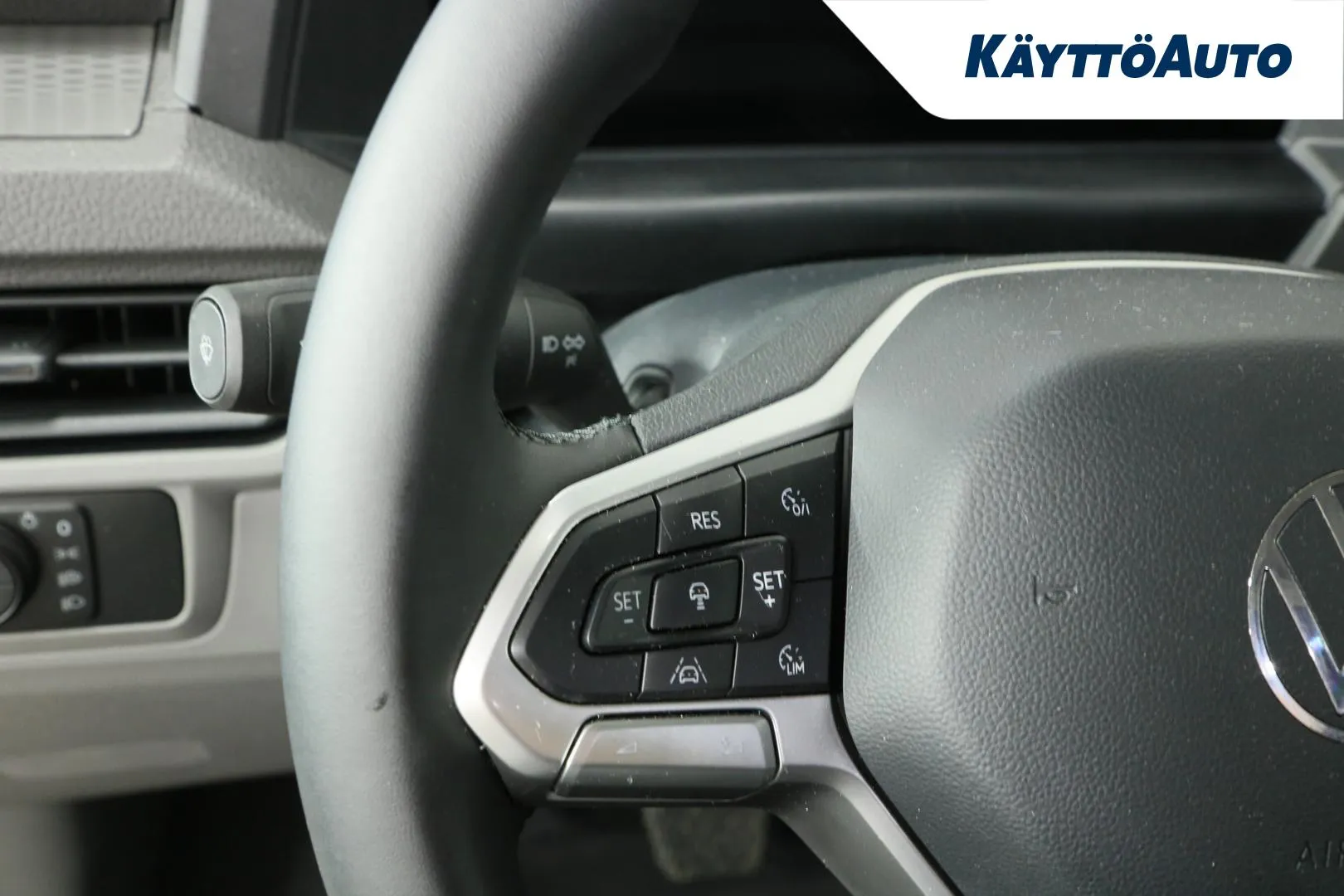 Volkswagen Transporter LTE-834 carousel image