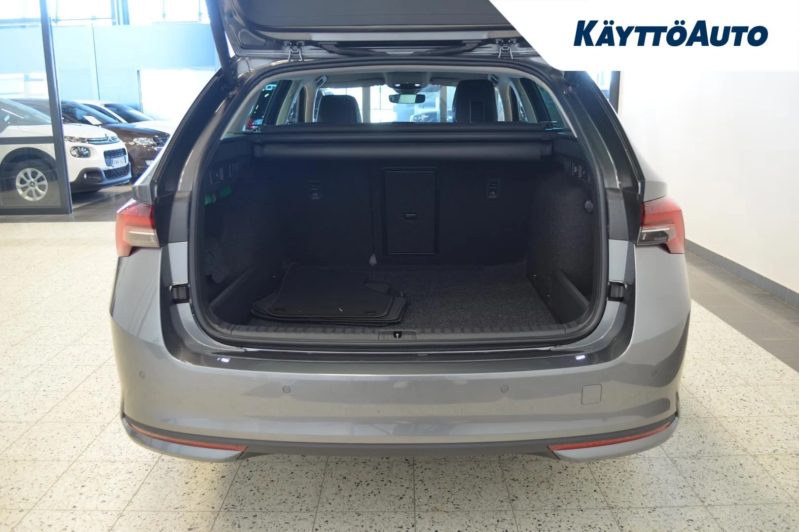 SKODA Octavia MRM-685 carousel image