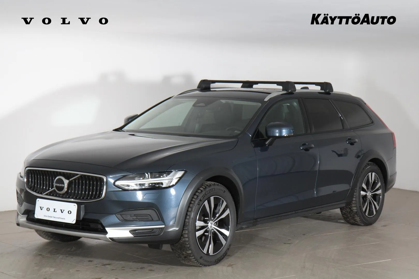 VOLVO V90 Cross Country IRP-529 carousel image