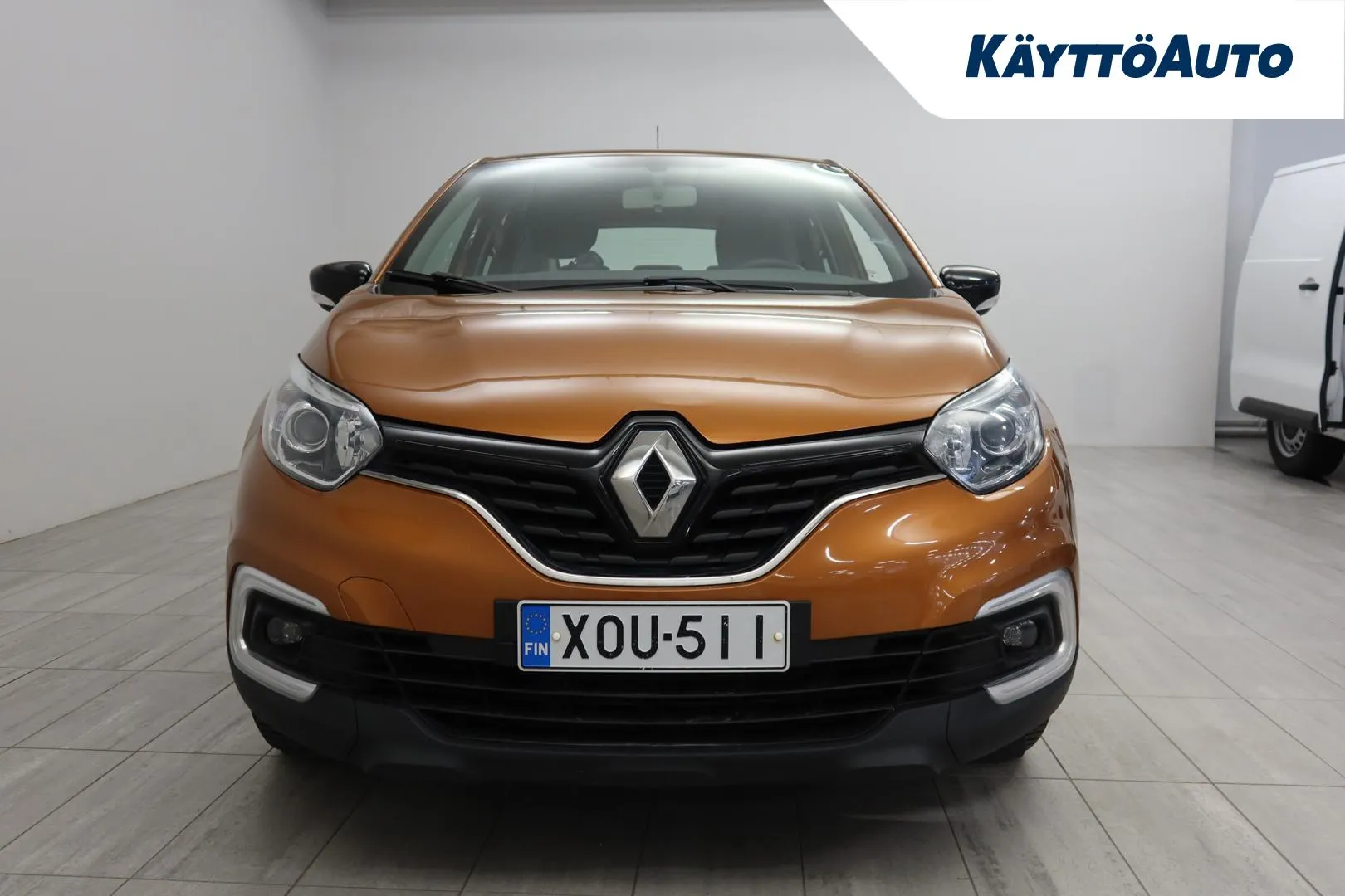 Renault Captur XOU-511 carousel image