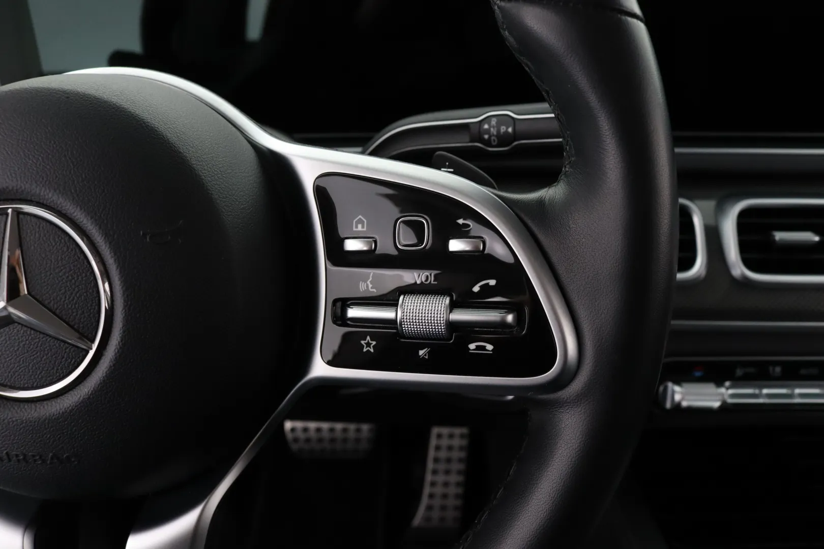 MERCEDES-BENZ GLE OZE-538 carousel image