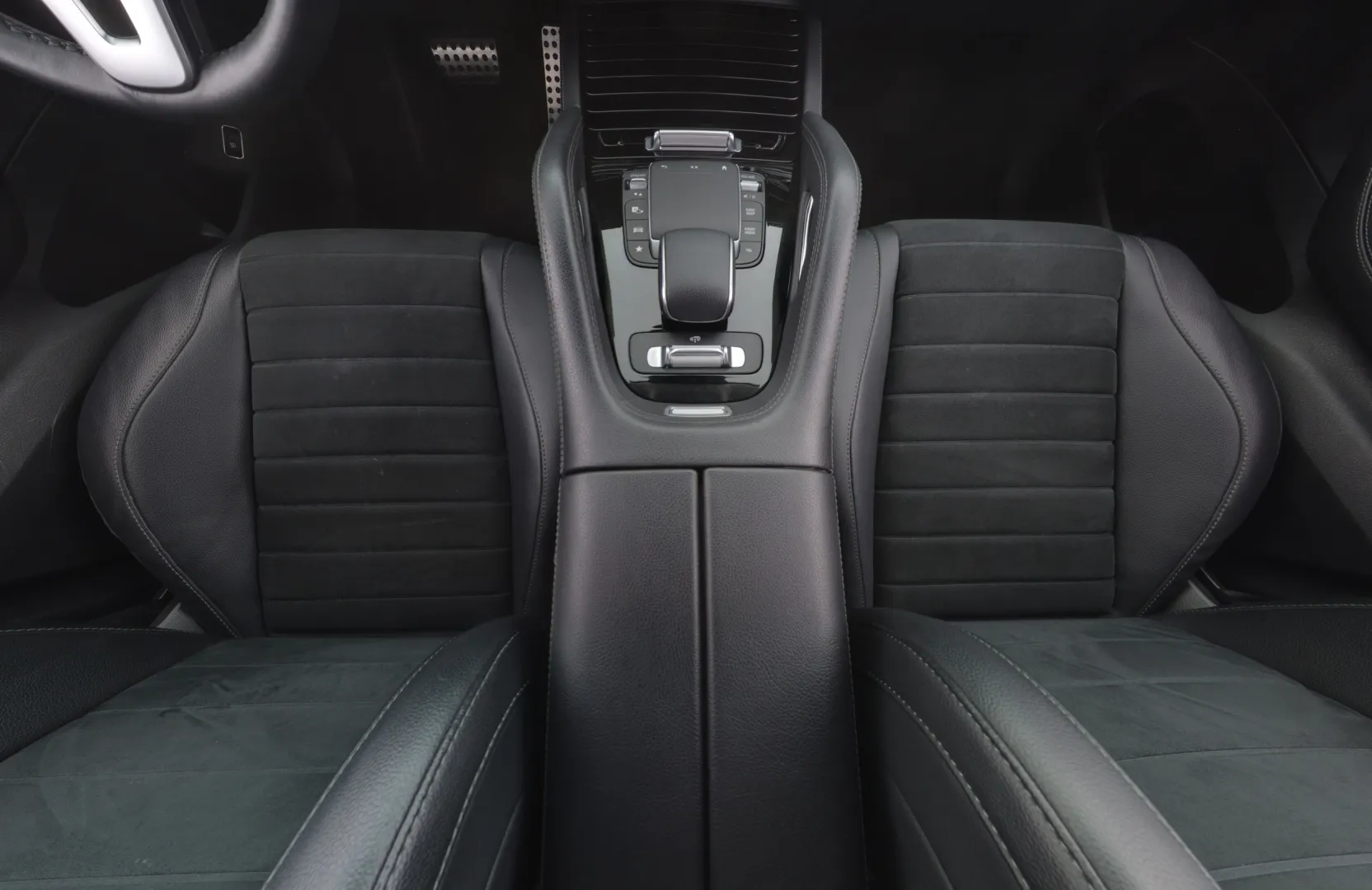 MERCEDES-BENZ GLE OZE-538 carousel image