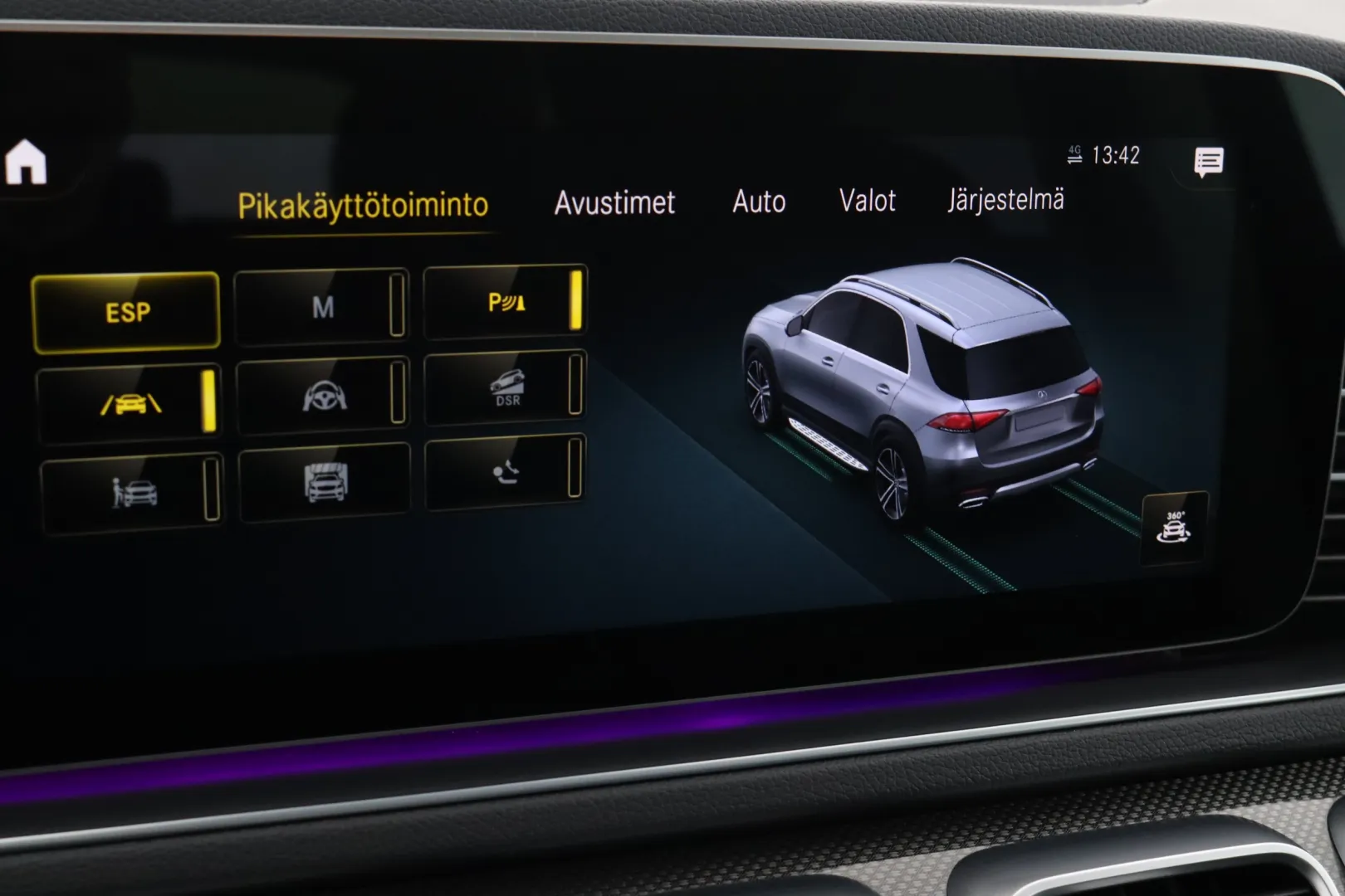 MERCEDES-BENZ GLE OZE-538 carousel image