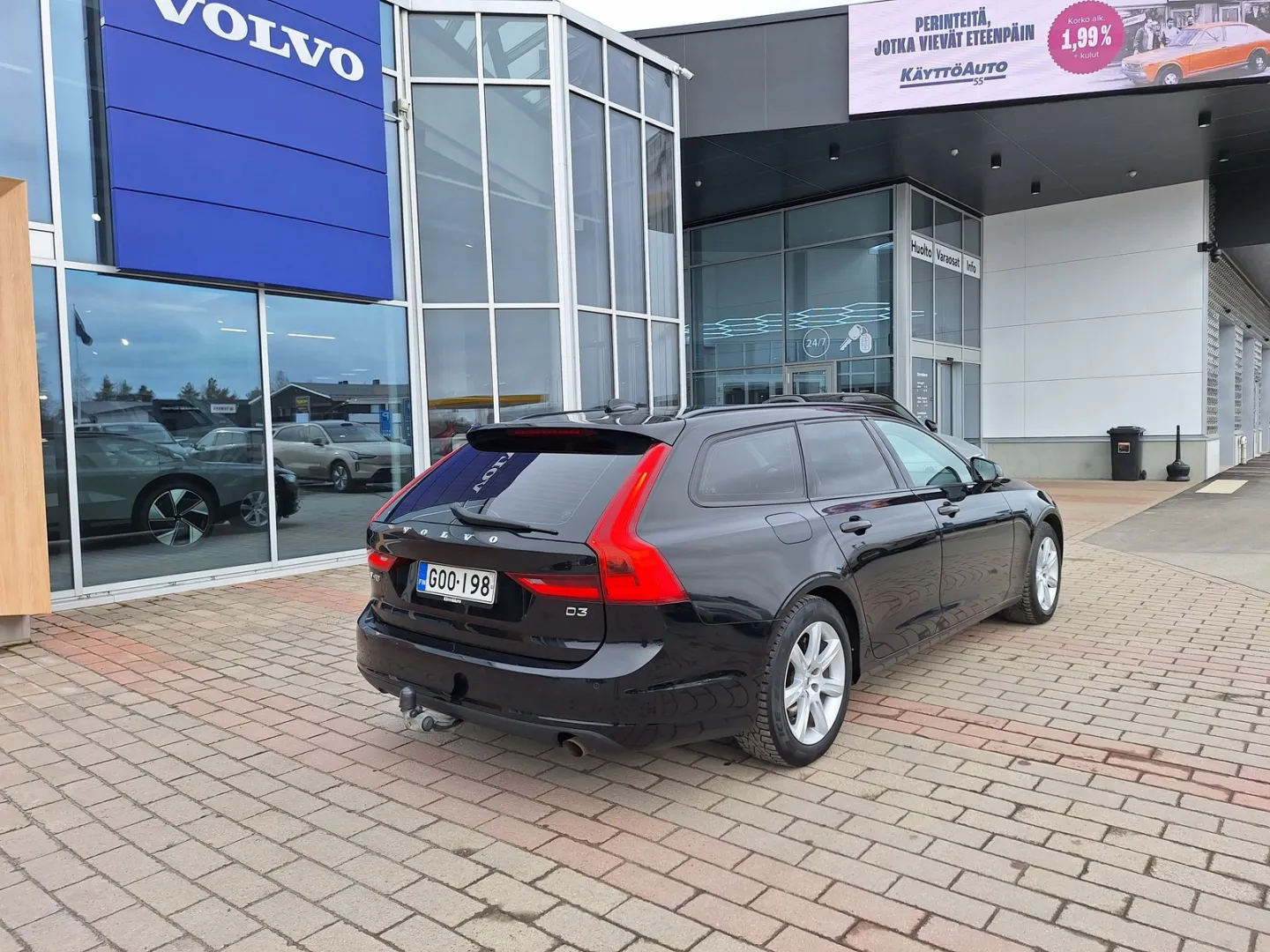 VOLVO V90 GOO-198 carousel image