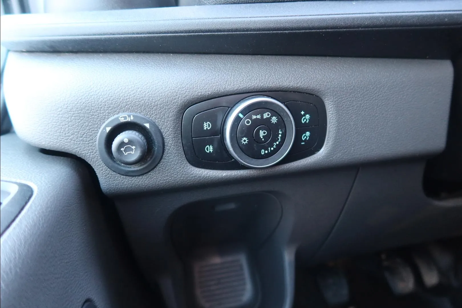 FORD Transit JLY-240 carousel image