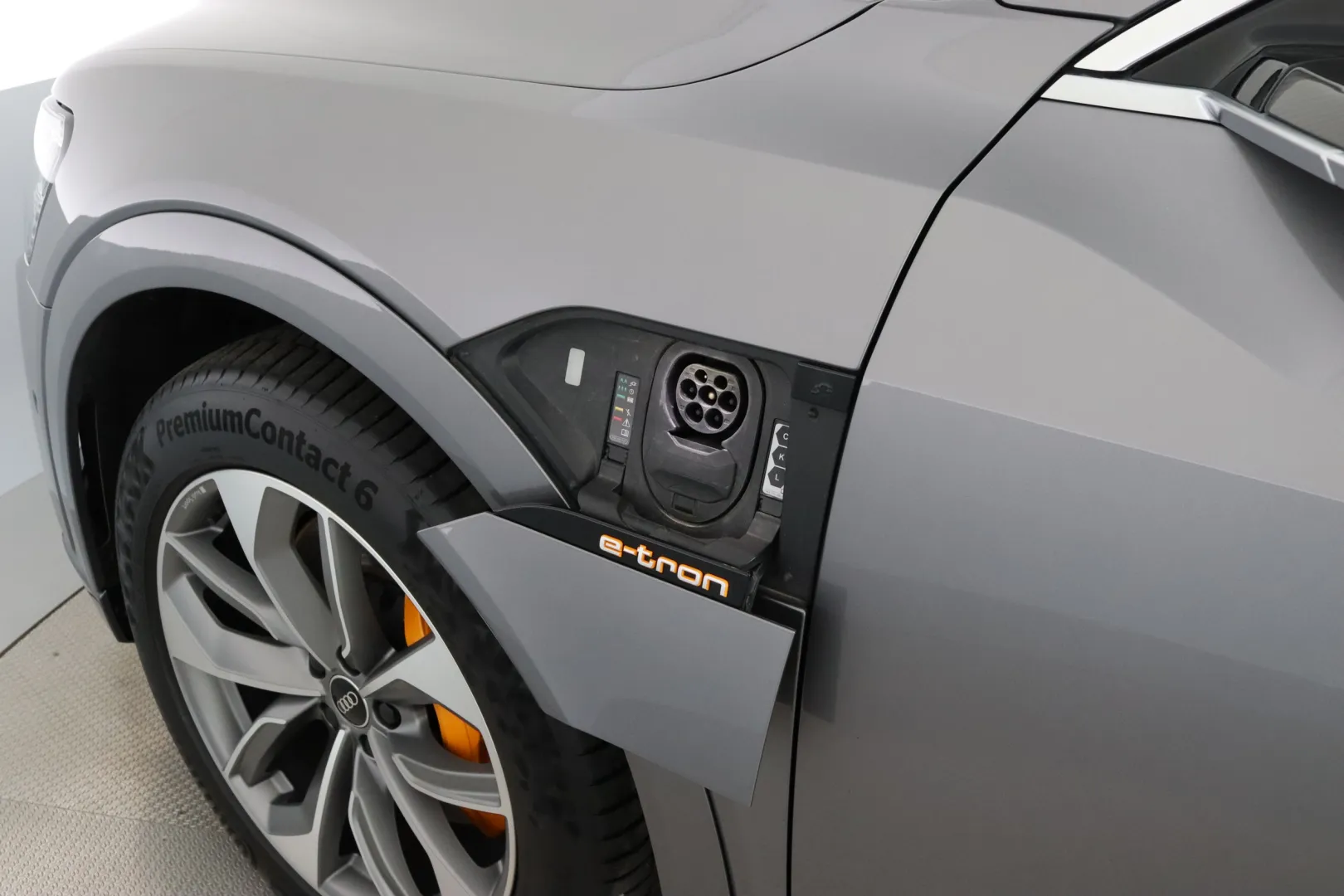 AUDI e-tron ZOK-229 carousel image