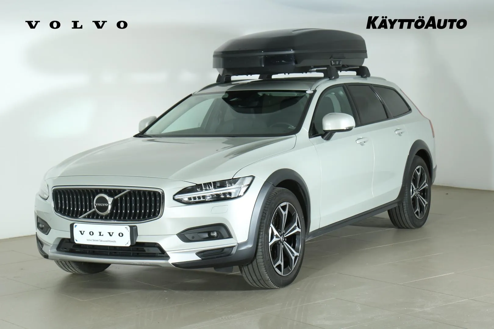 VOLVO V90 Cross Country XRL-318 carousel image