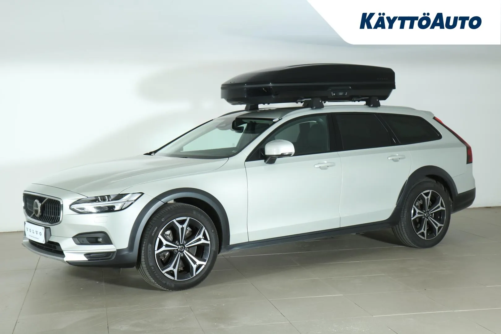 VOLVO V90 Cross Country XRL-318 carousel image