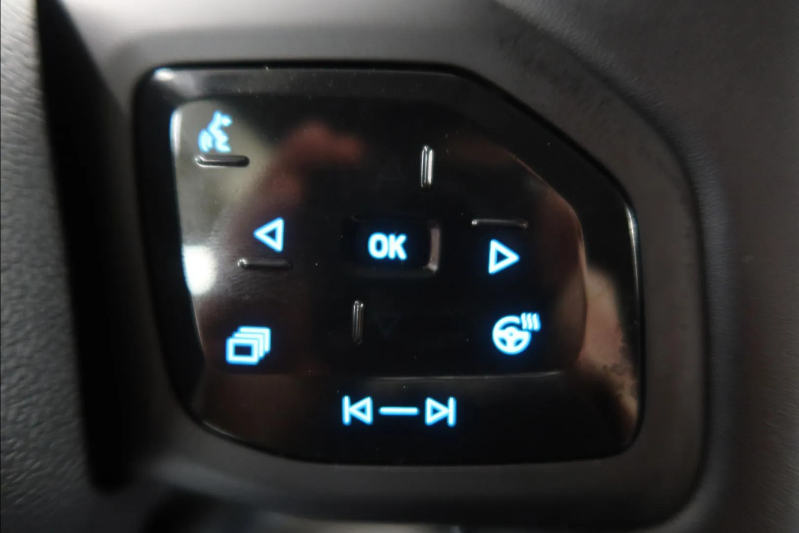 Ford Explorer CSE-427 carousel image