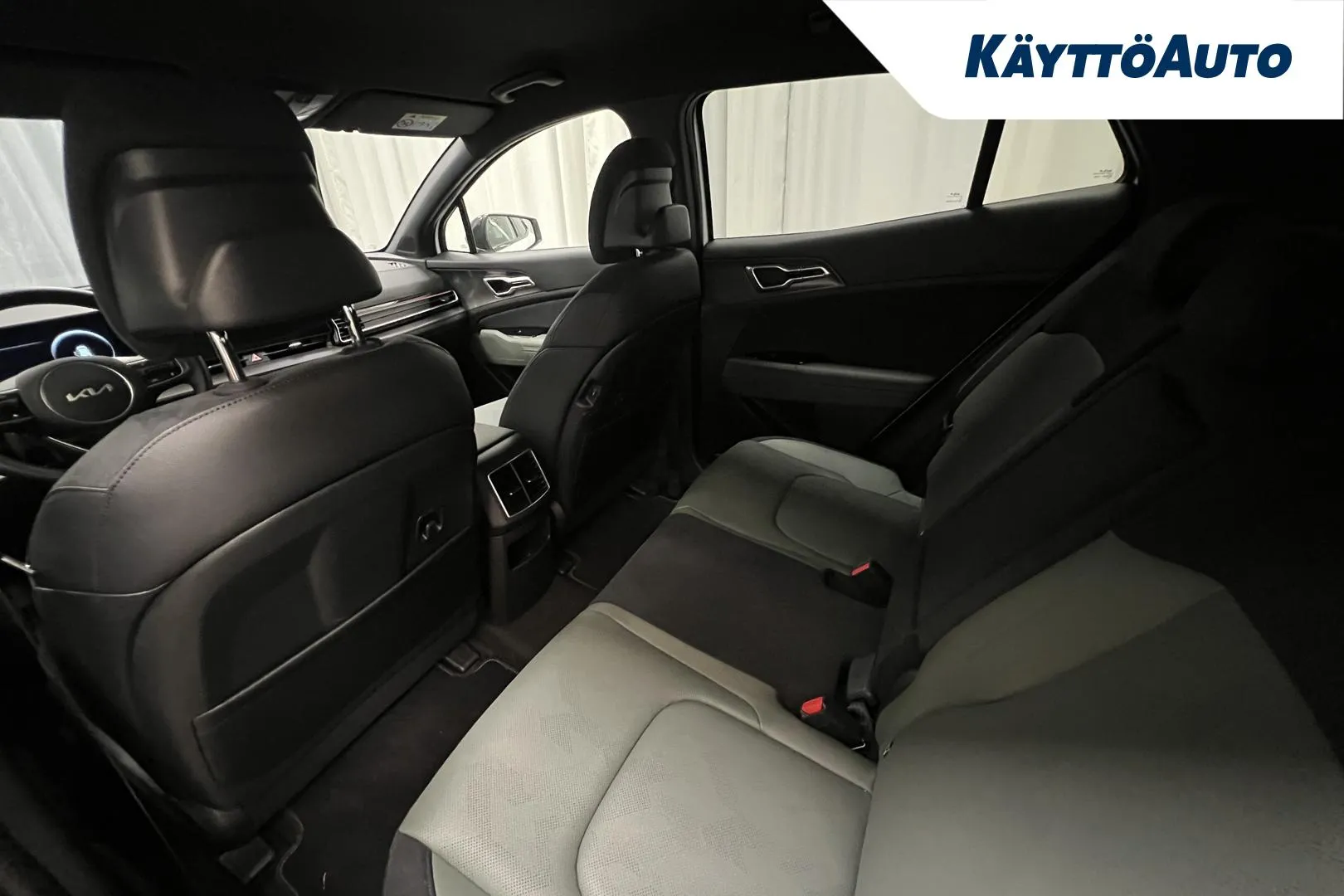 Kia Sportage GRA-759 carousel image