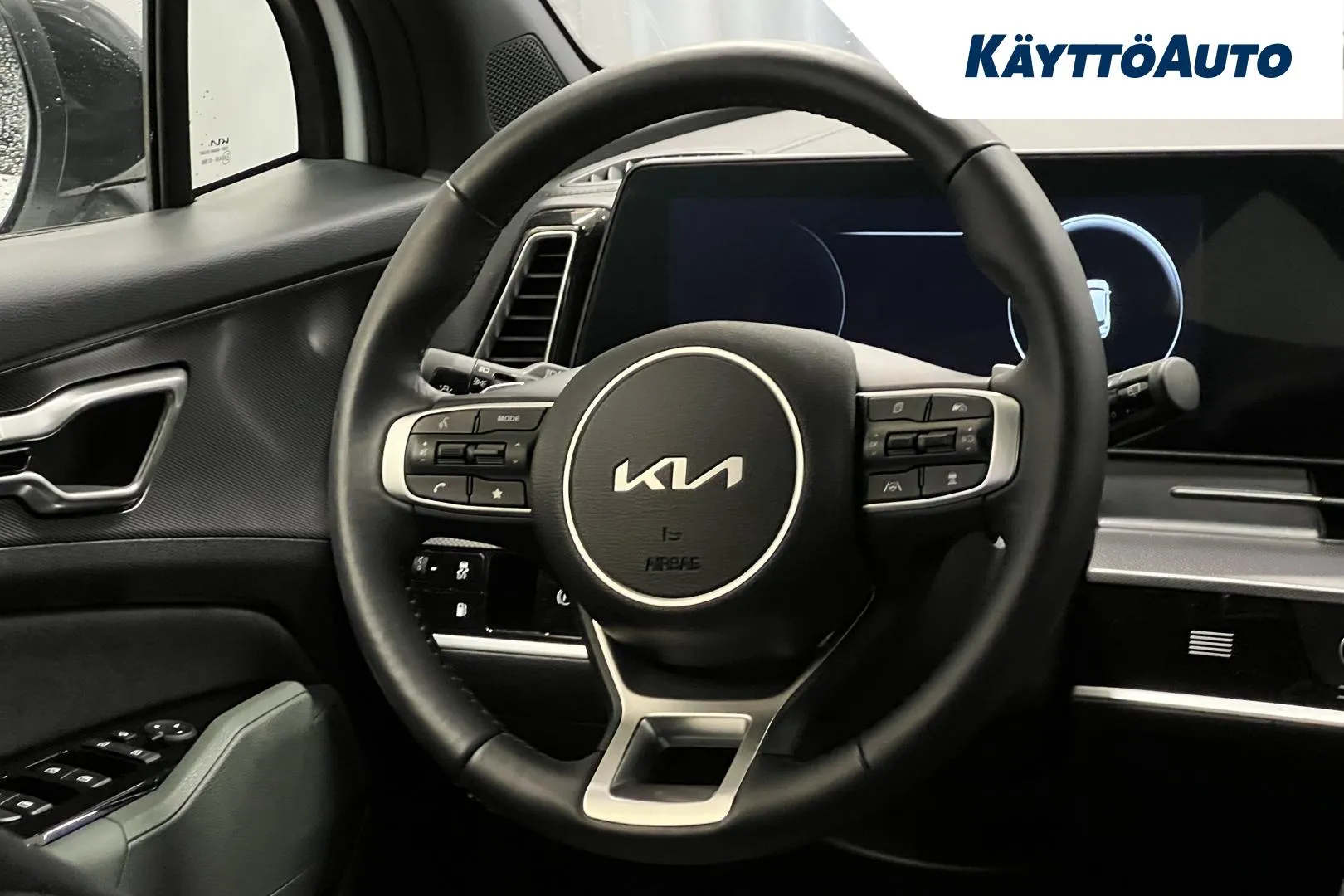 Kia Sportage GRA-759 carousel image