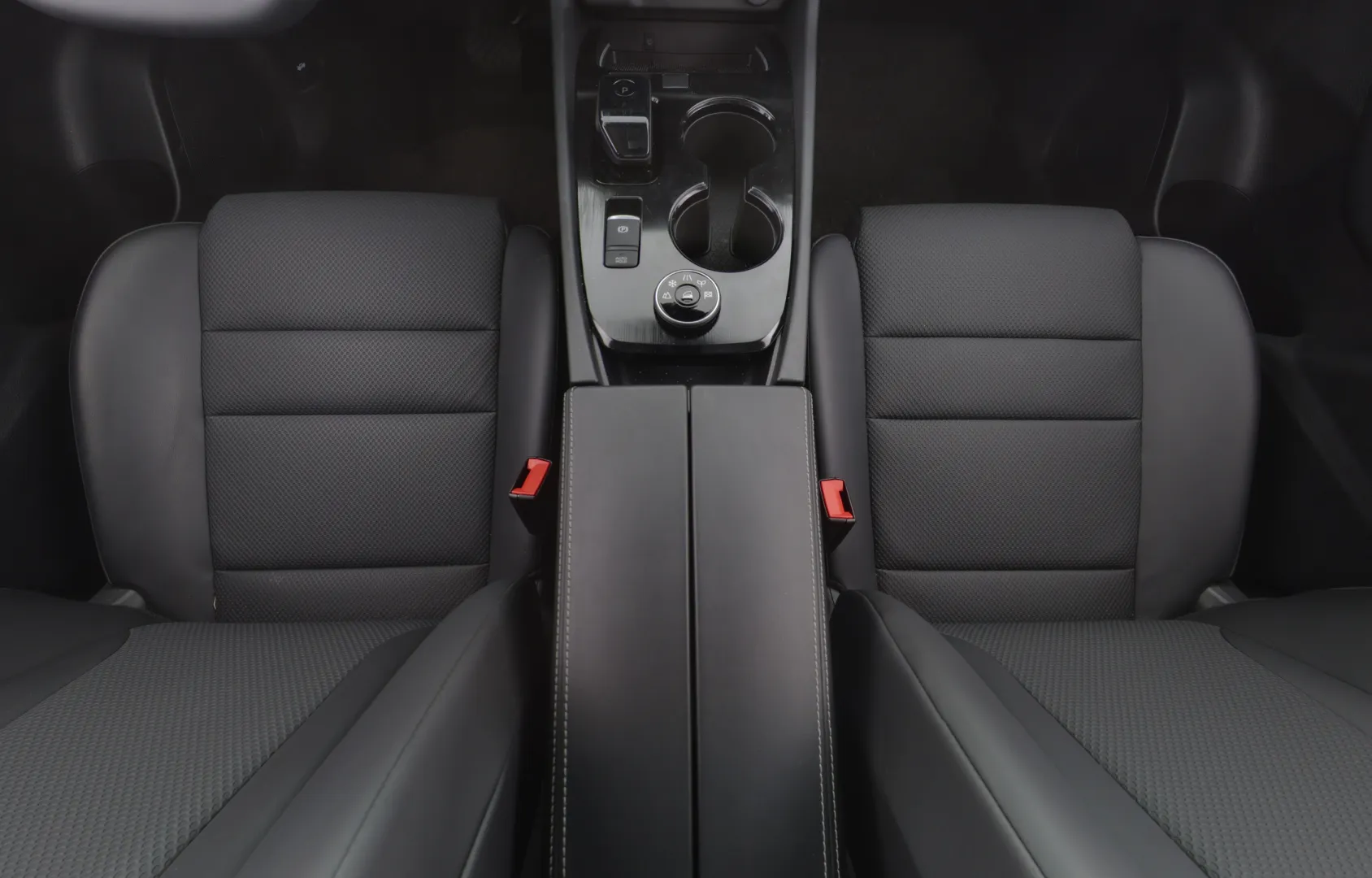 NISSAN X-Trail EVL-334 carousel image