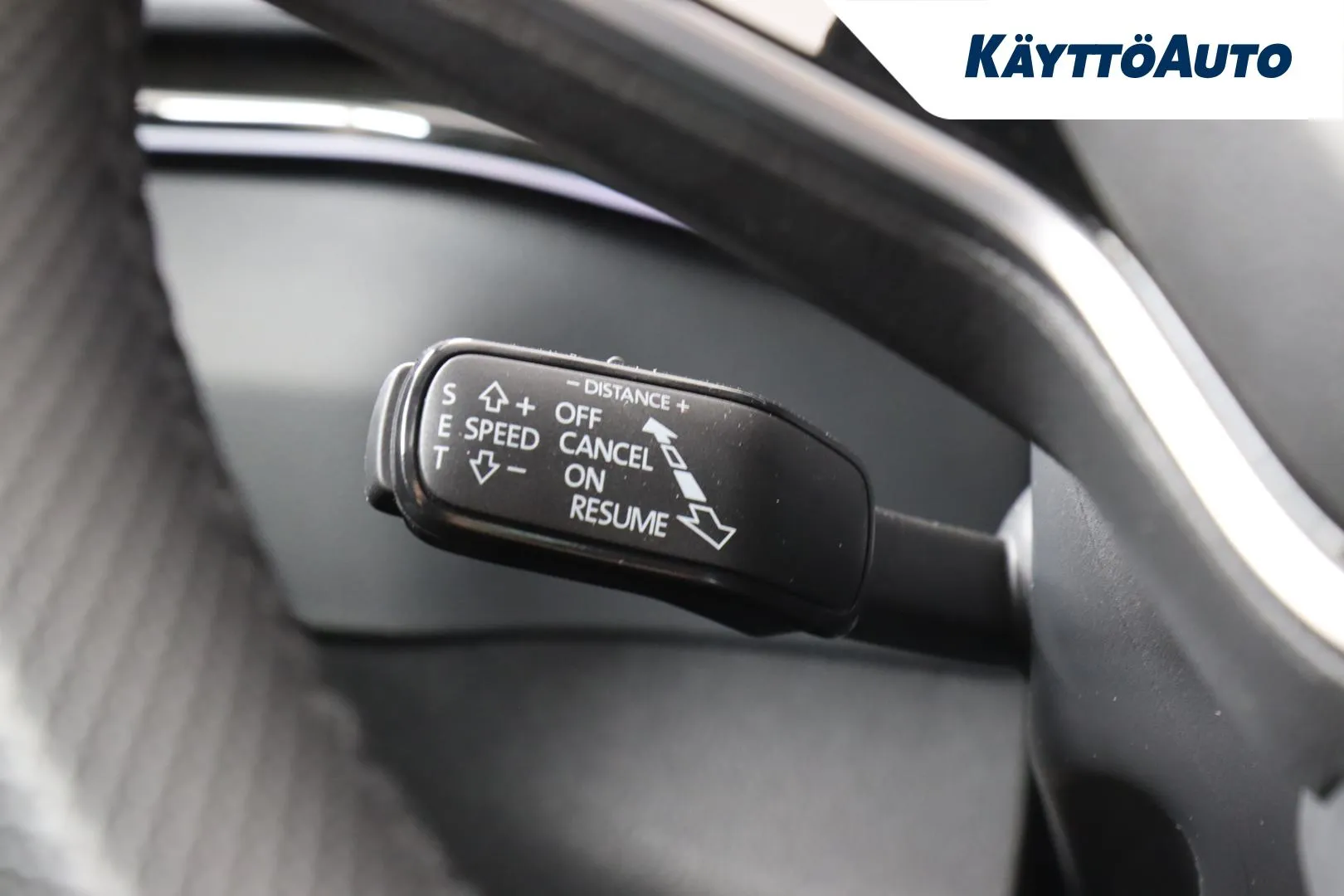 Skoda Karoq RXL-512 carousel image