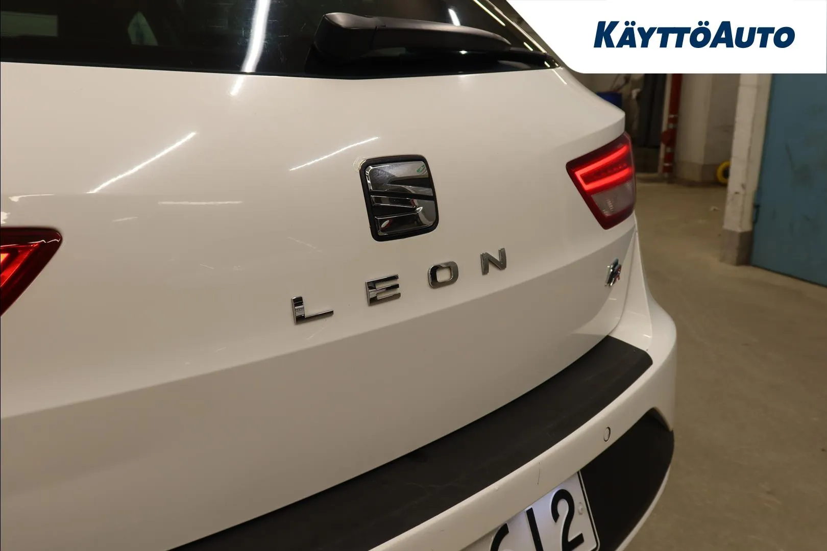 SEAT Leon ST BSL-612 carousel image