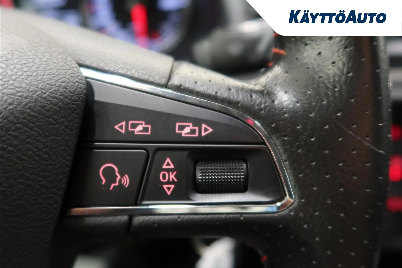 SEAT Leon ST BSL-612 carousel image