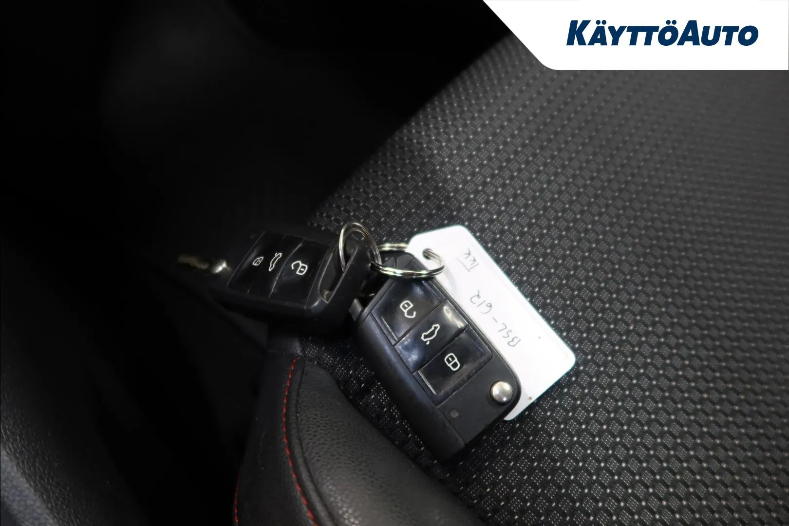 SEAT Leon ST BSL-612 carousel image