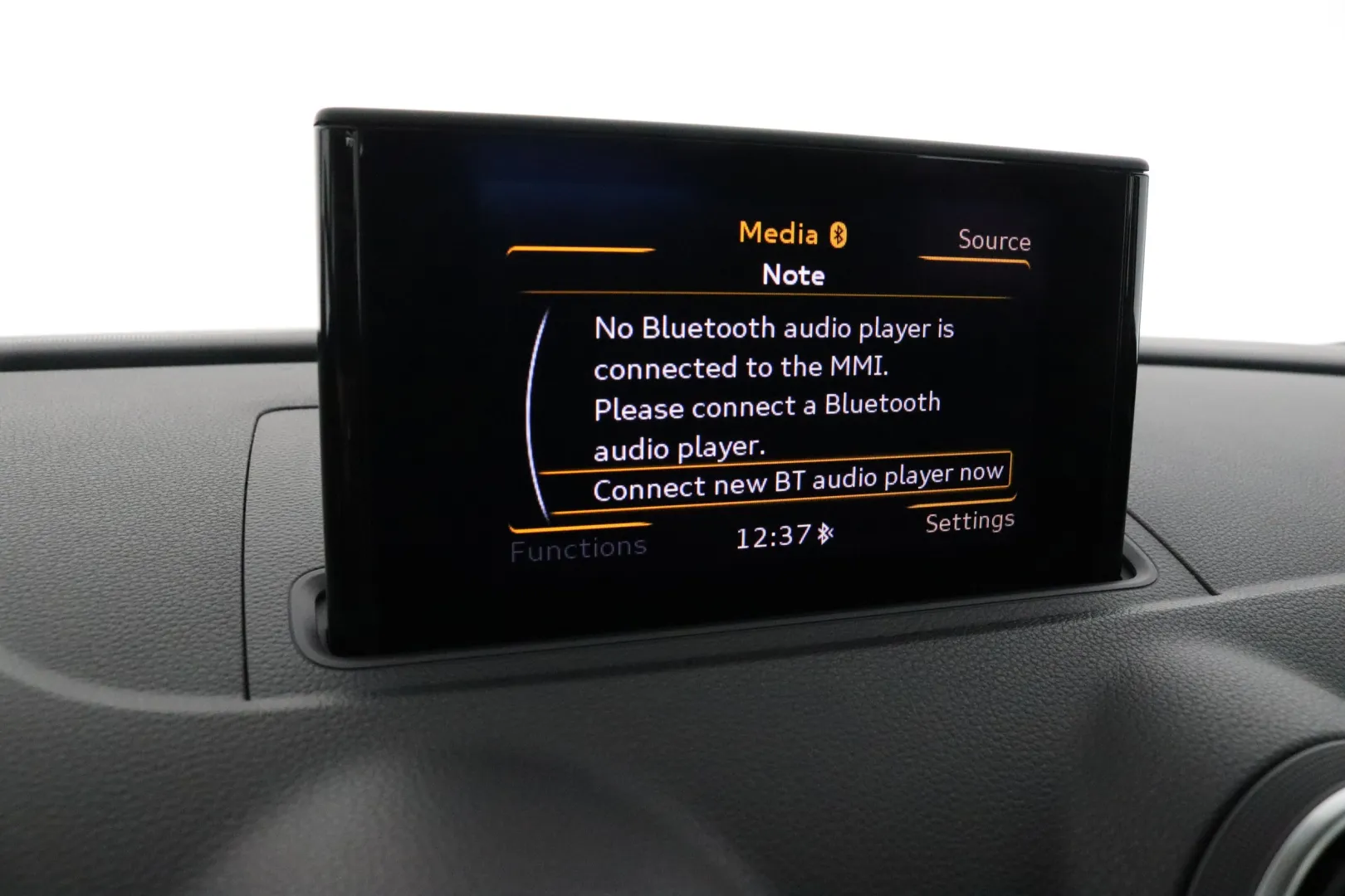 AUDI A3 ENZ-797 carousel image