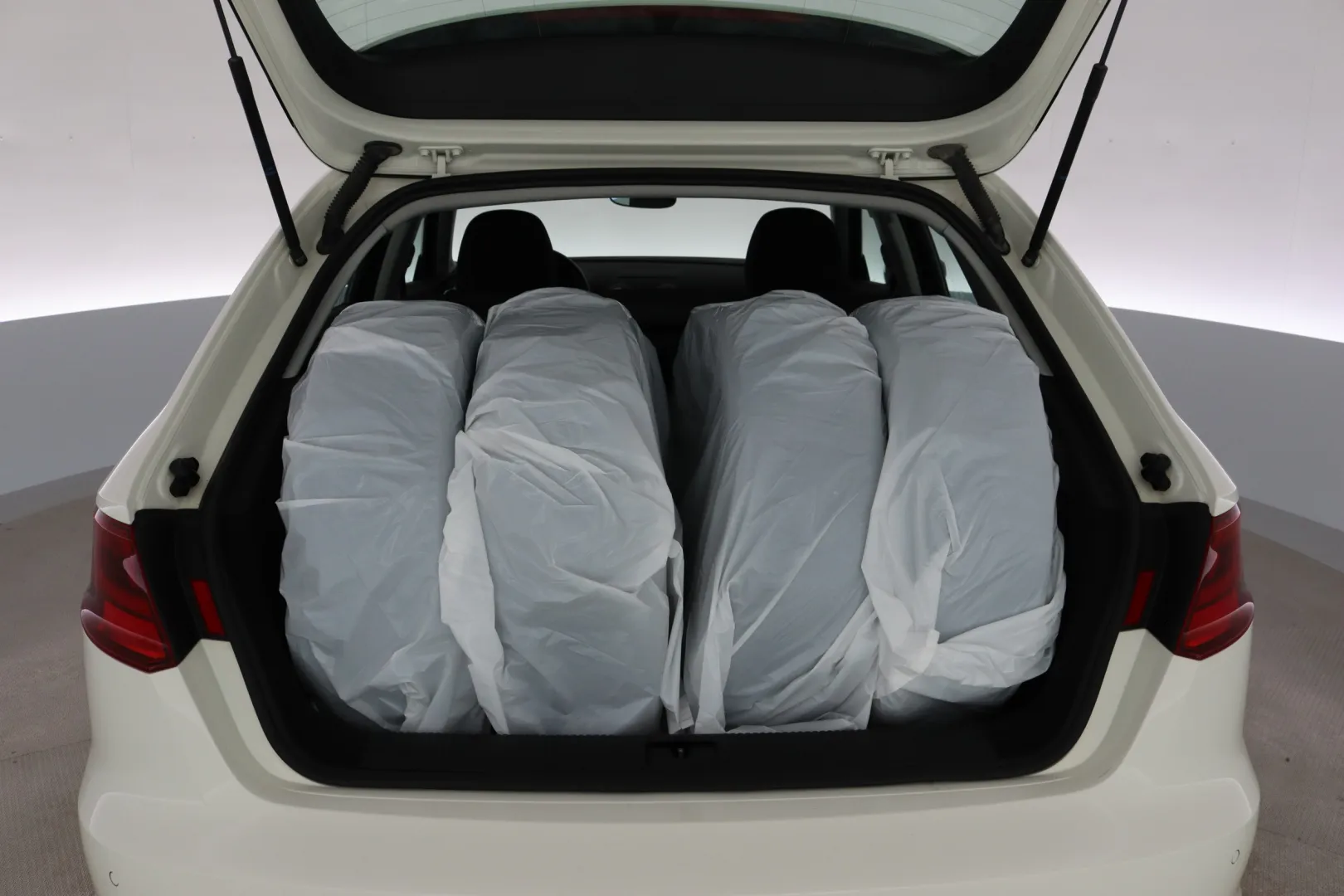 AUDI A3 ENZ-797 carousel image