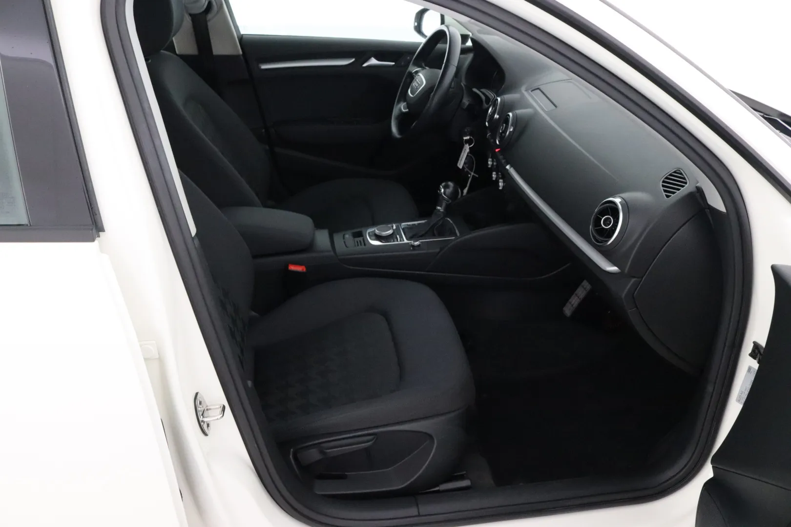 AUDI A3 ENZ-797 carousel image