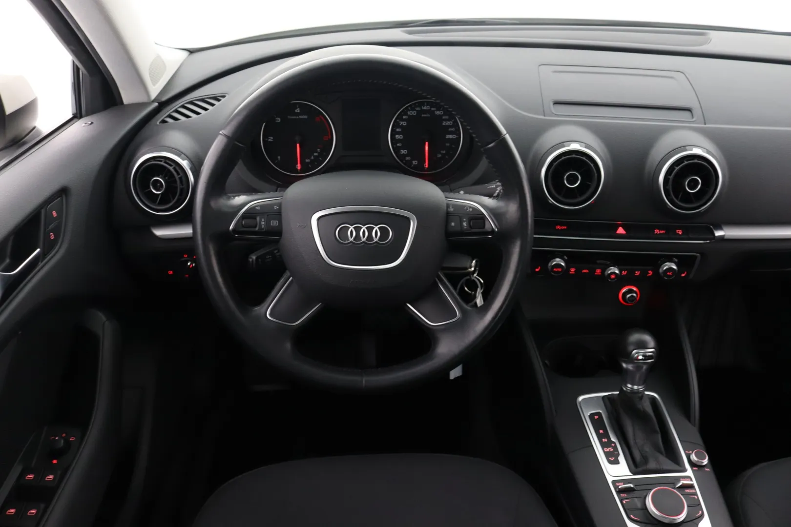 AUDI A3 ENZ-797 carousel image