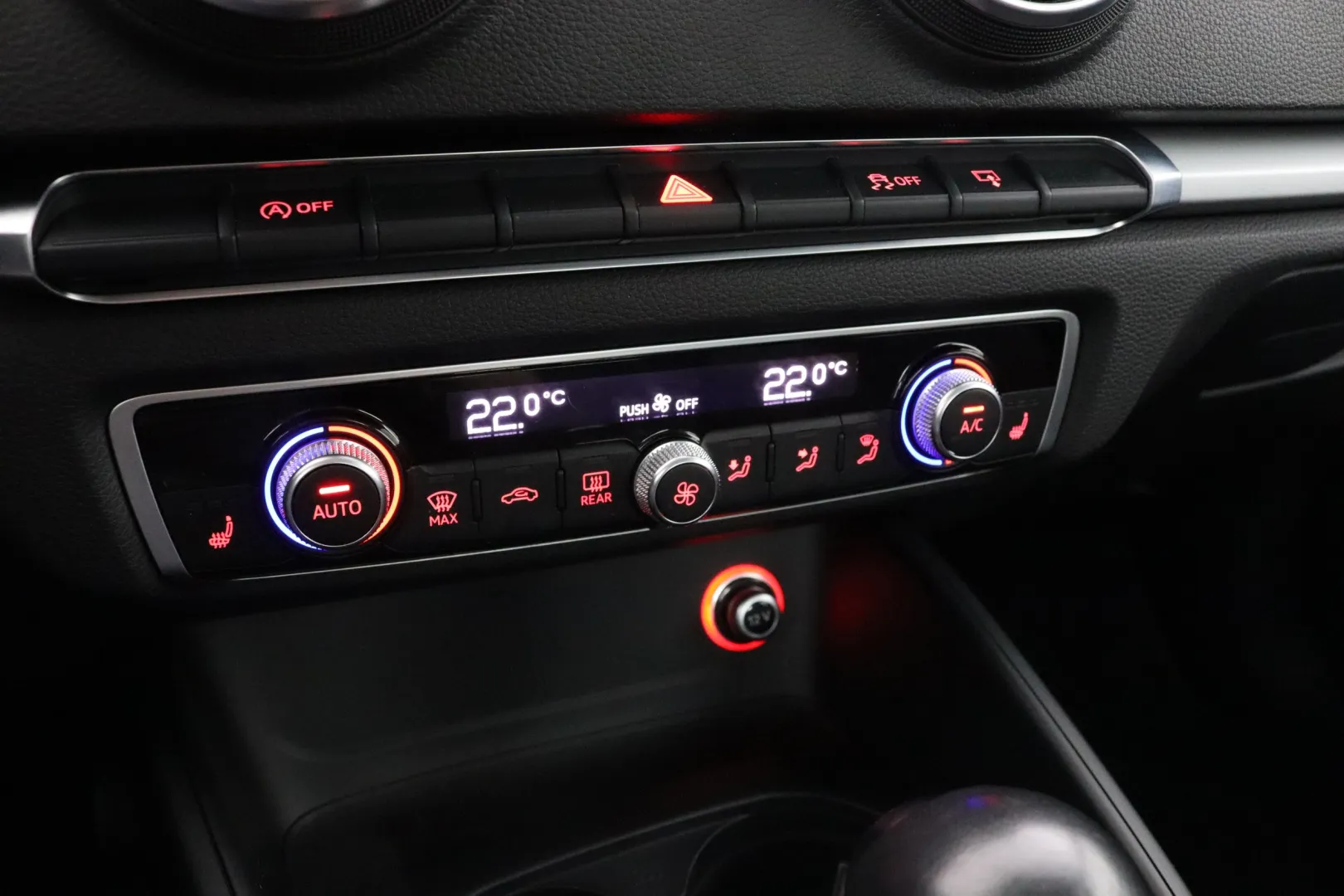 AUDI A3 ENZ-797 carousel image