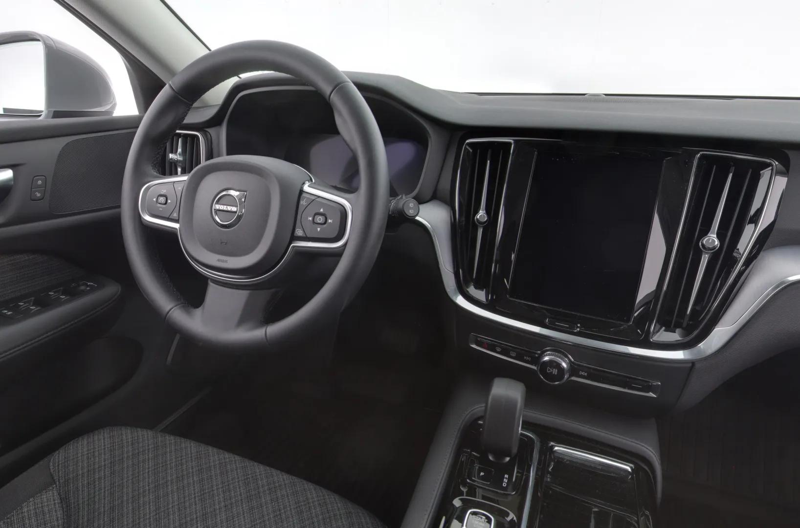 VOLVO V60 GPY-885 carousel image
