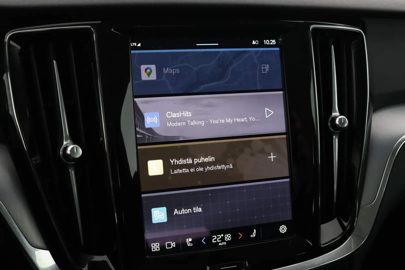 VOLVO V60 GPY-885 carousel image
