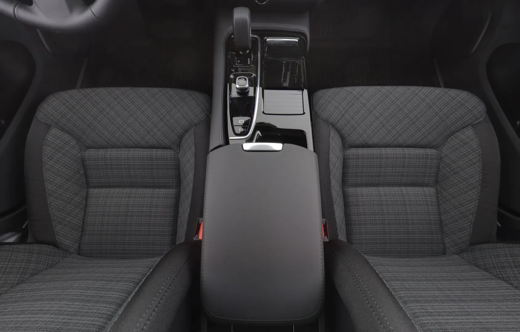 VOLVO V60 GPY-885 carousel image