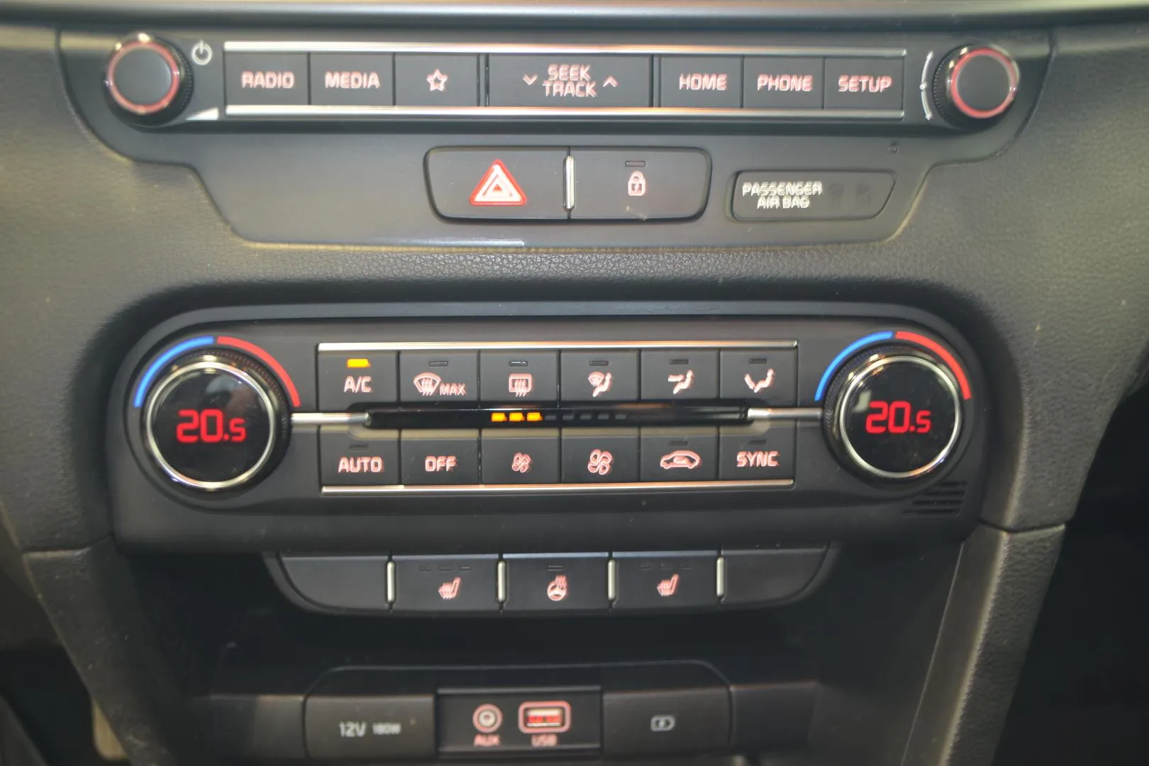 KIA Ceed OXU-385 carousel image