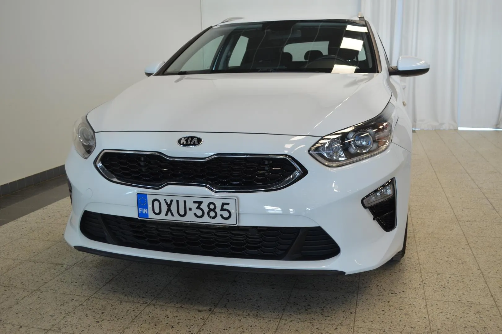 KIA Ceed OXU-385 carousel image