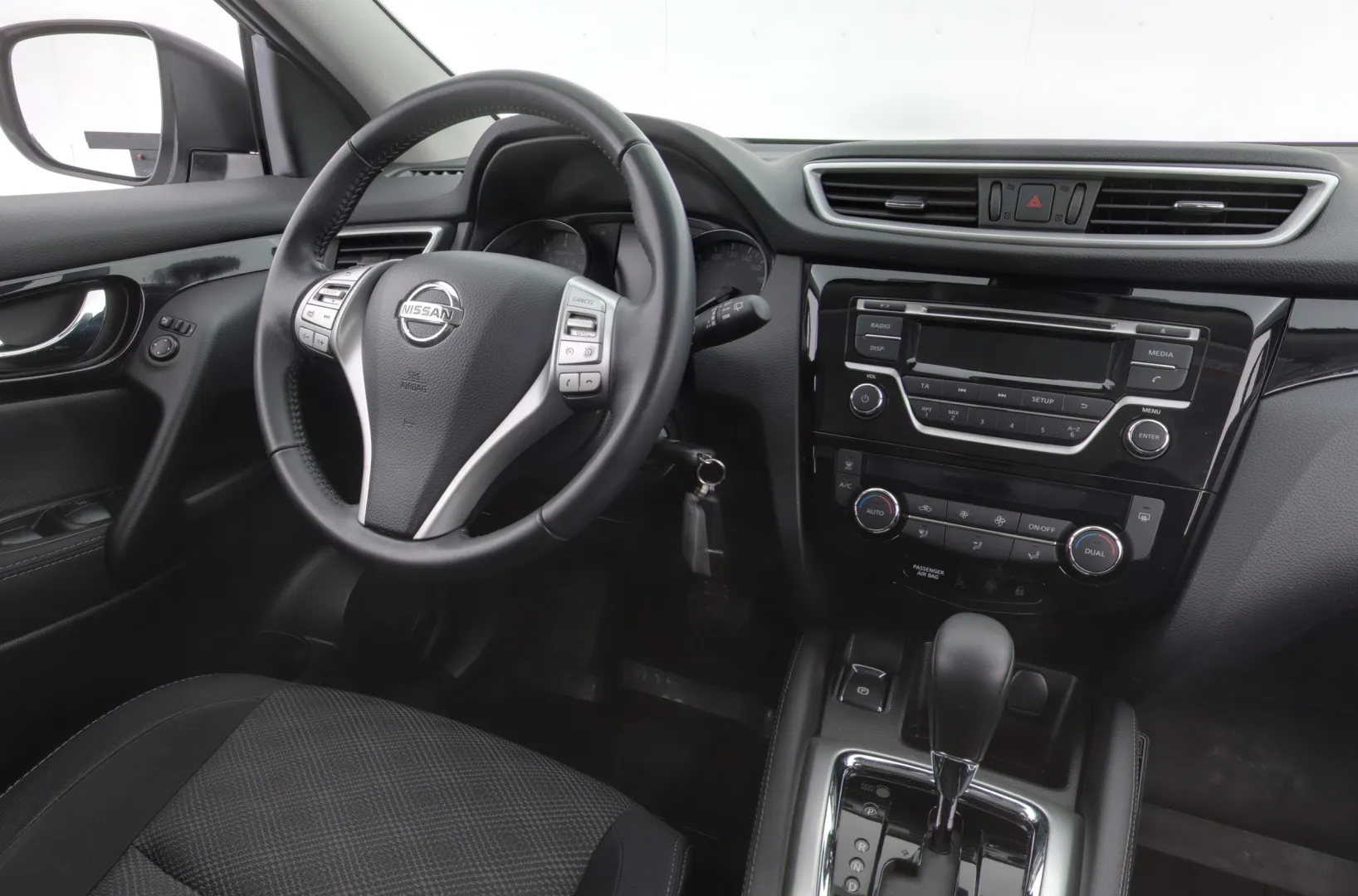 NISSAN Qashqai CKE-174 carousel image
